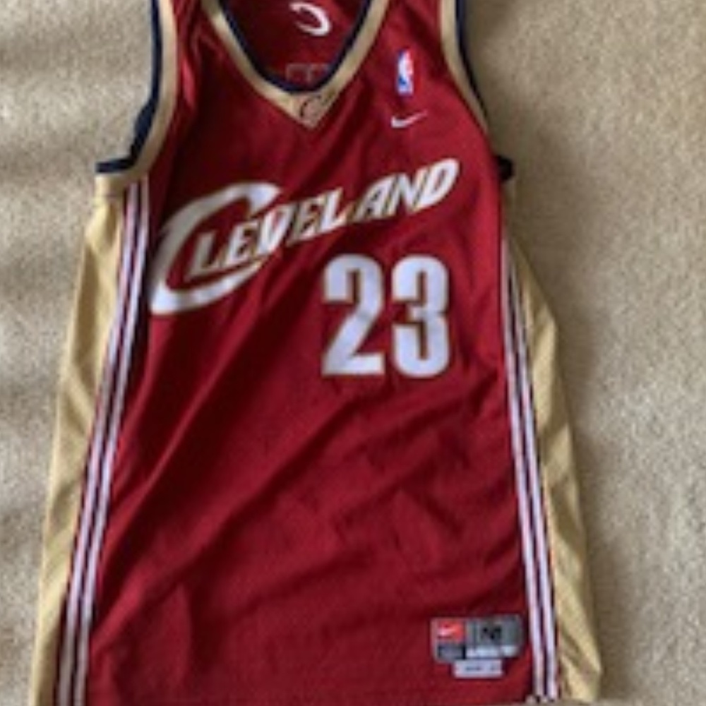 Lebron James Cavaliers Nike Jersey